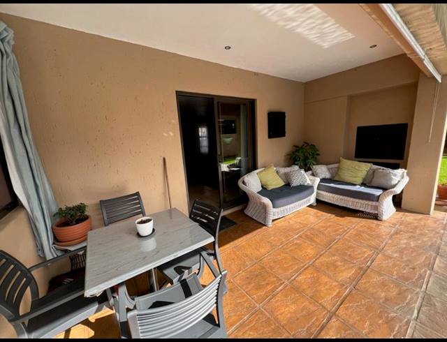 3 BEDROOM HOUSE FOR SALE IN RUIMSIG